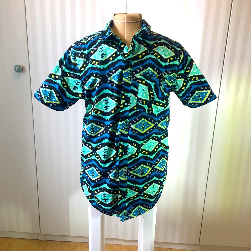 Empyre Mens blue green black button down breast pocket Size S